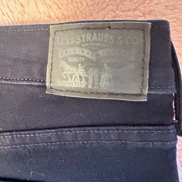 Dark blue 311 Levi’s jeans - Picture 4 of 4